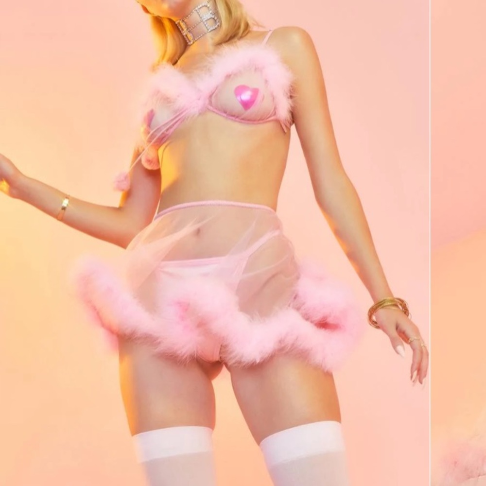 Dolls Kill fur trim mesh set.